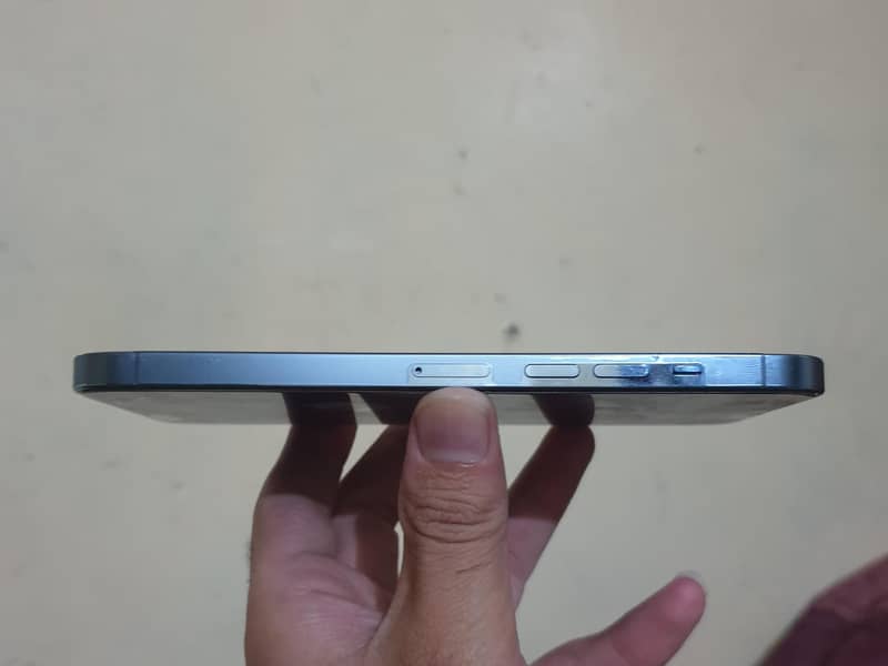 Apple iPhone 13 Pro Max 4