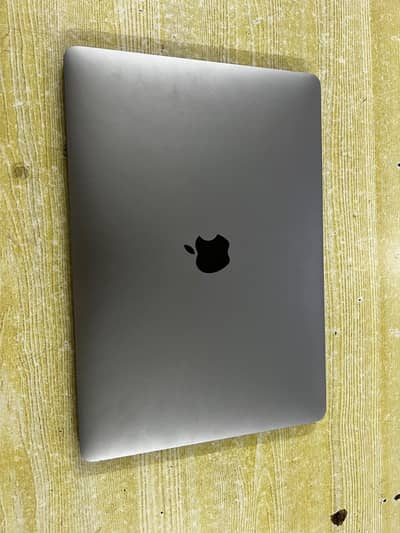 MacBook Pro 2017 intel core i5