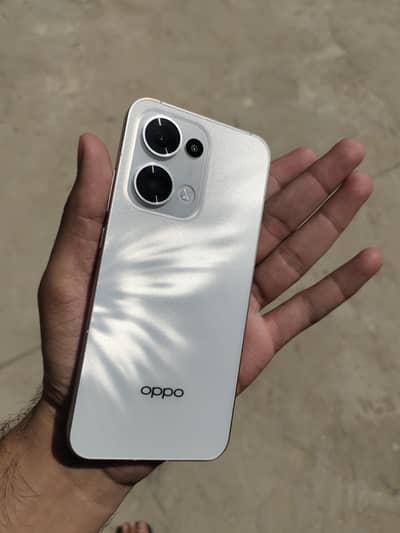 OPPO Reno13