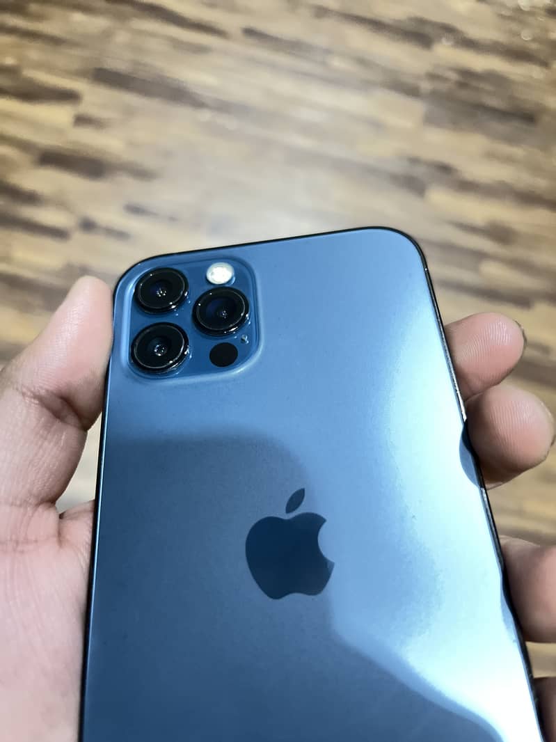 Apple iPhone 12 Pro 1
