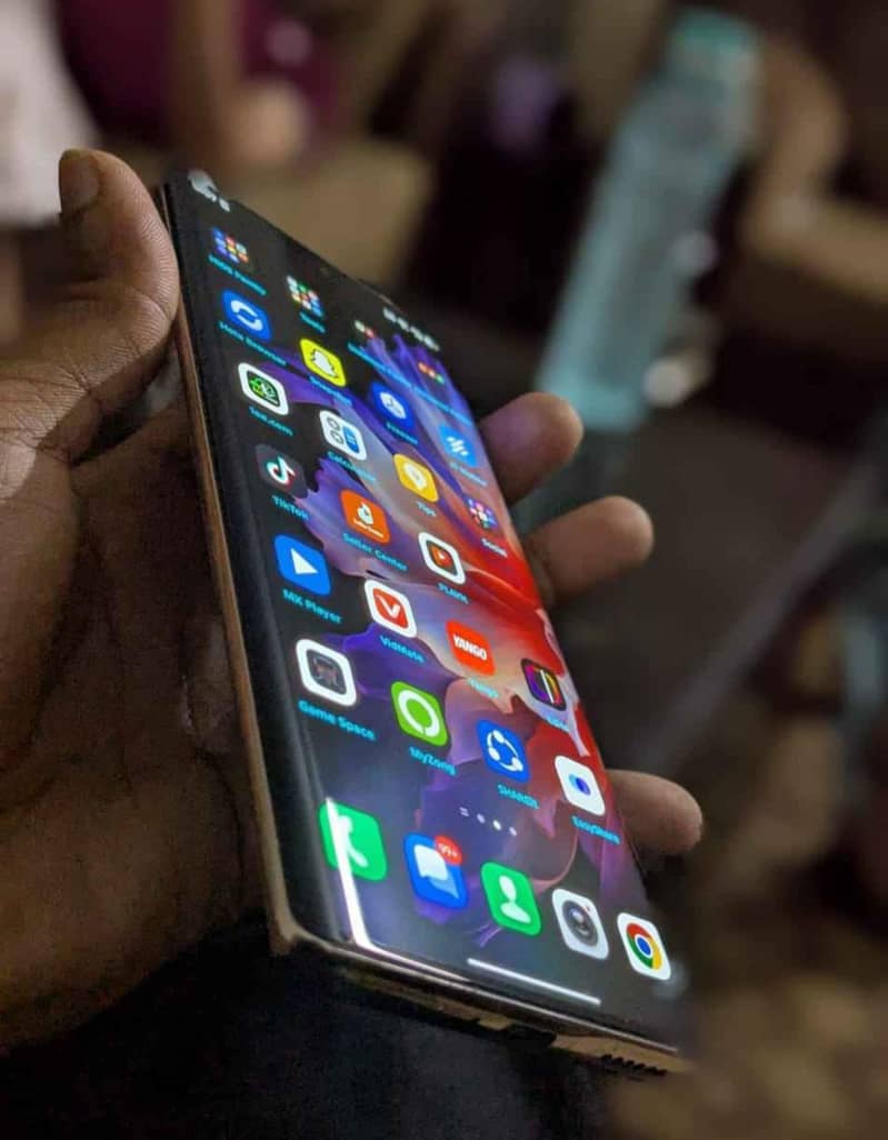 Tecno CAMON 30S 1
