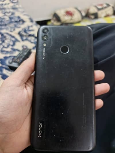 Honor 8C