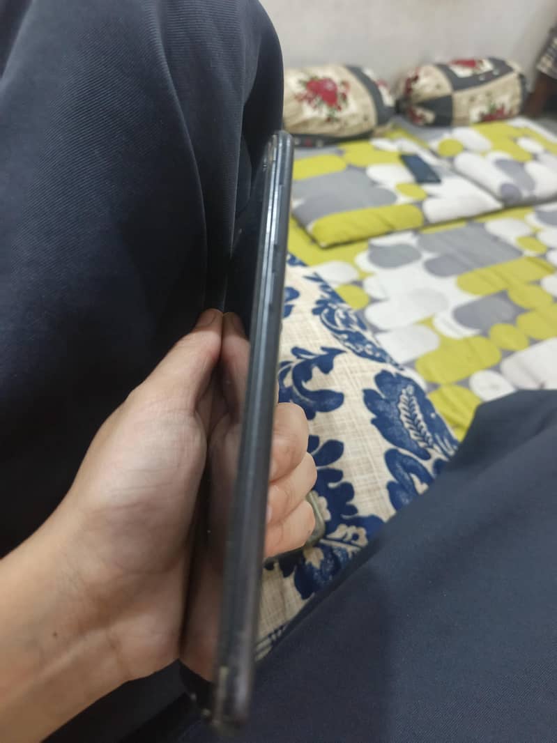 Honor 8C 1