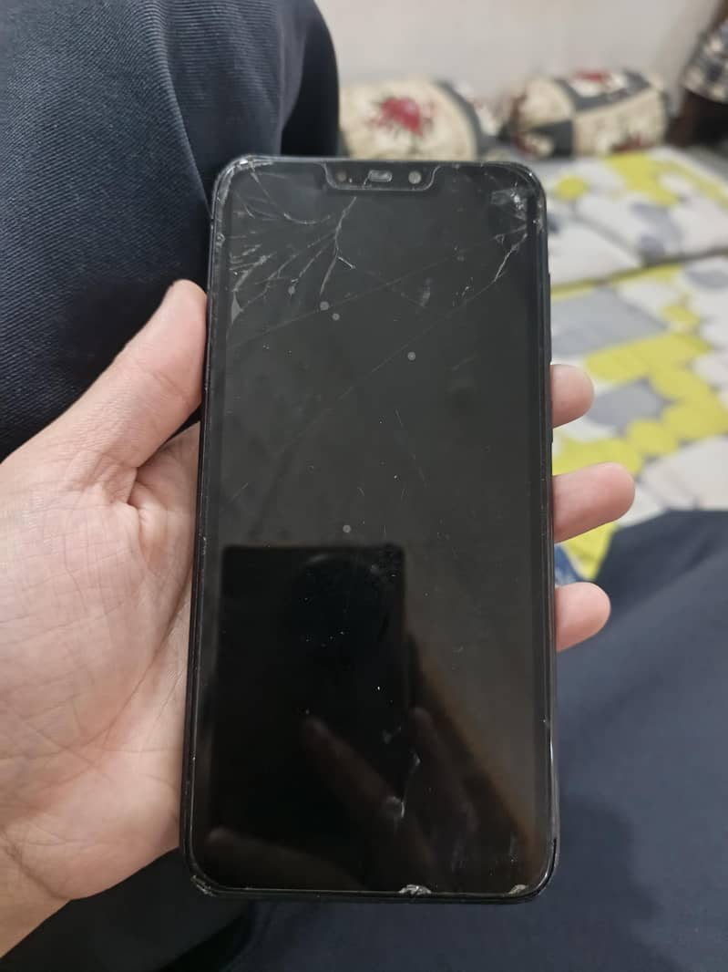 Honor 8C 2