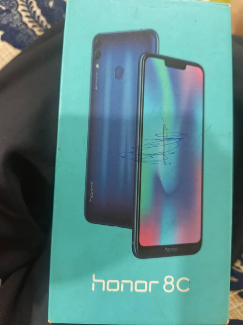 Honor 8C 6