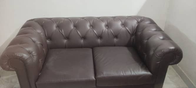 Classic Chesterfield 2-Seater Leatherette Sofa in Dark Brown - Premium