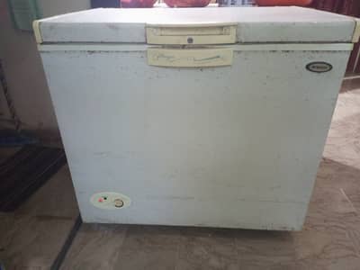 Waves Refrigerator in Excellent Condition – Super Cooling (Urgent Sal