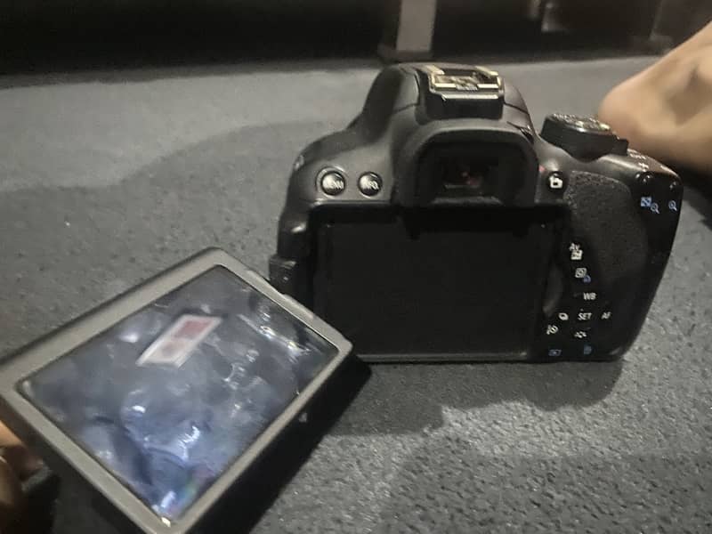Canon 700D 3