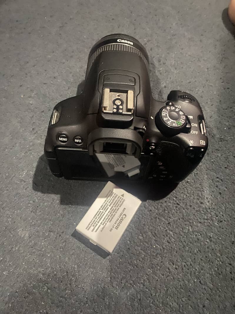 Canon 700D 4
