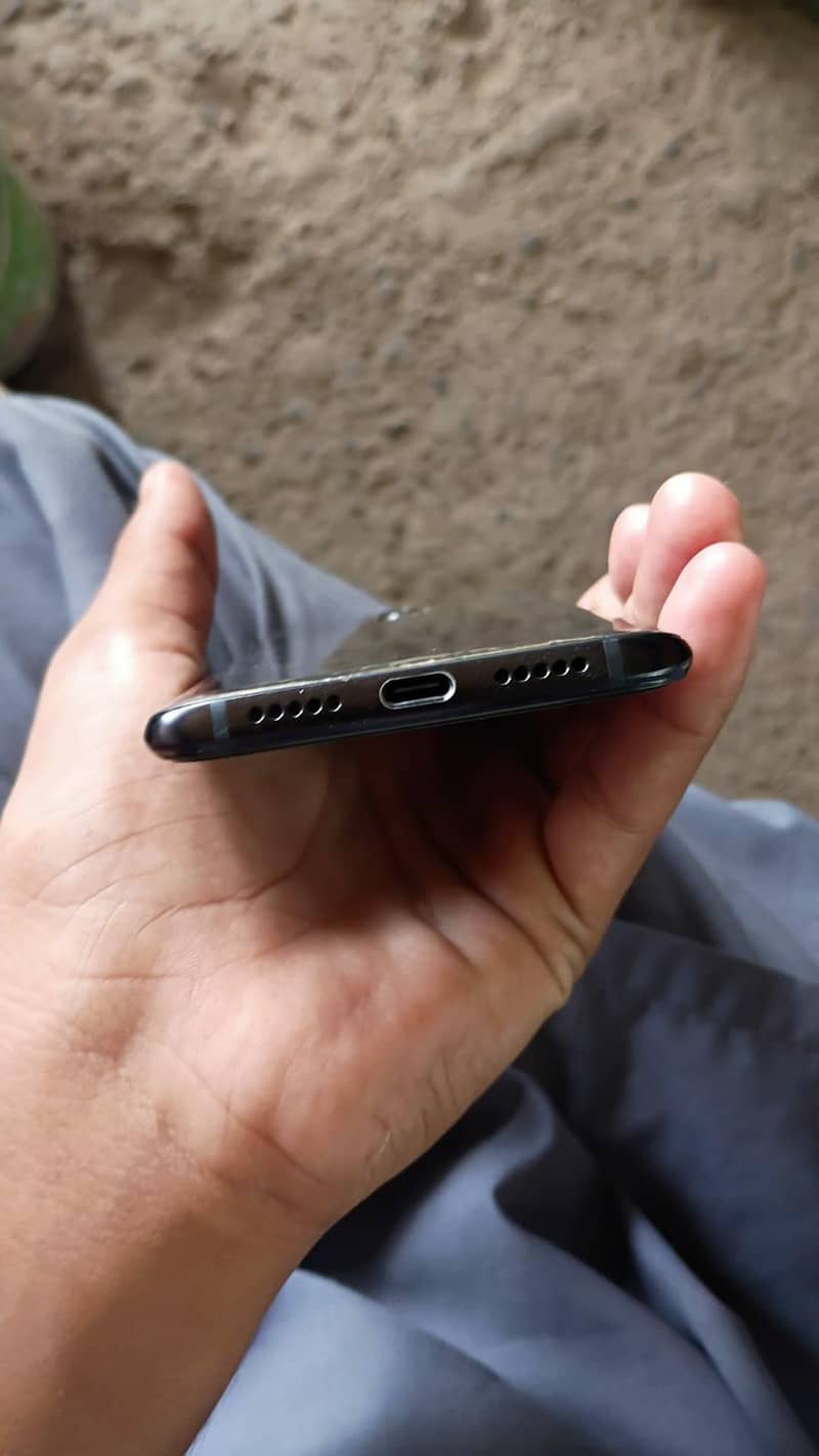 One Plus 6T 2