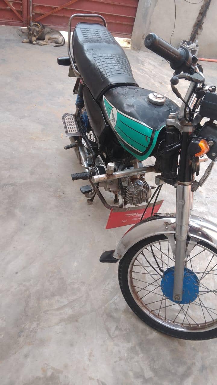 موٹر سائیکل فروخت 1