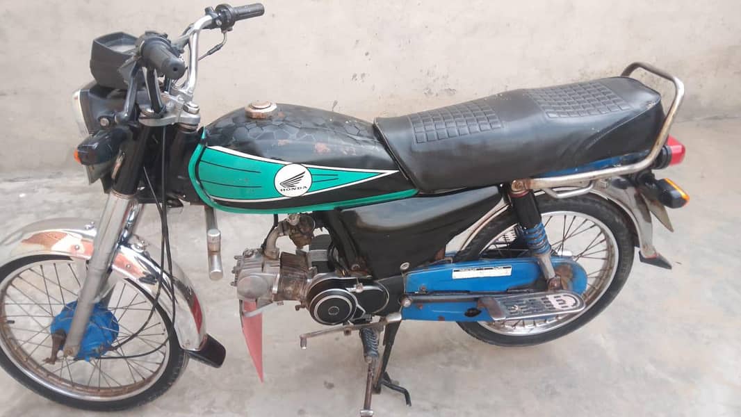 موٹر سائیکل فروخت 4
