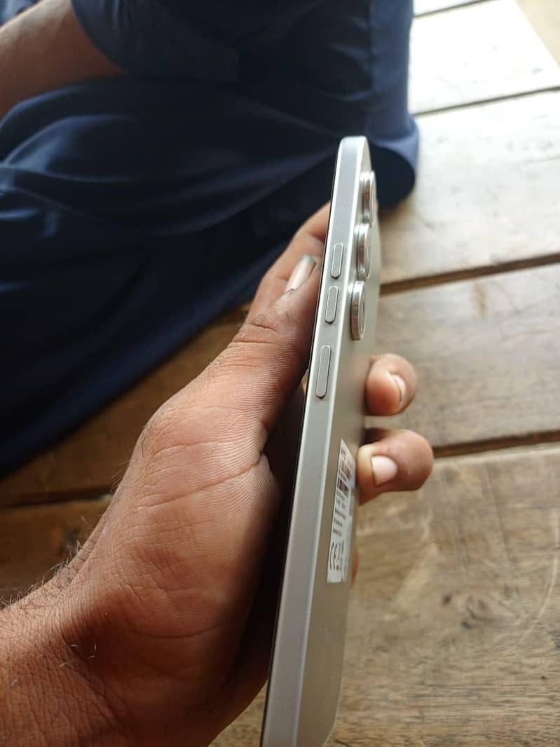 Tecno Spark 40 pro 3
