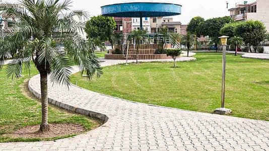 **5 Marla Plot for Sale Al Raziq Garden, Lahore** **Location:** Al Raziq Garden, Lahore