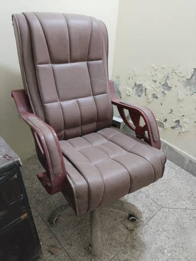 office chair / gaming chair