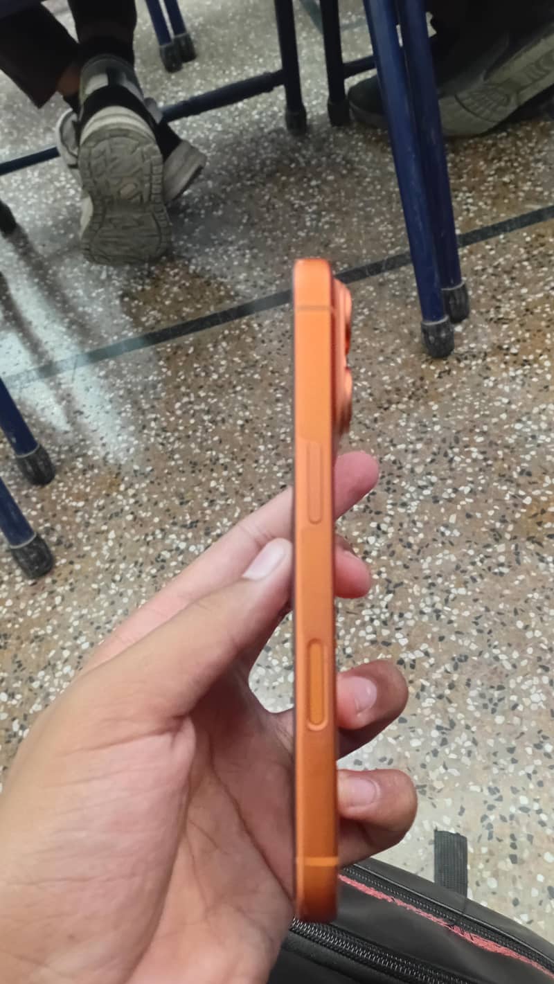 Apple iPhone 17 Pro 6