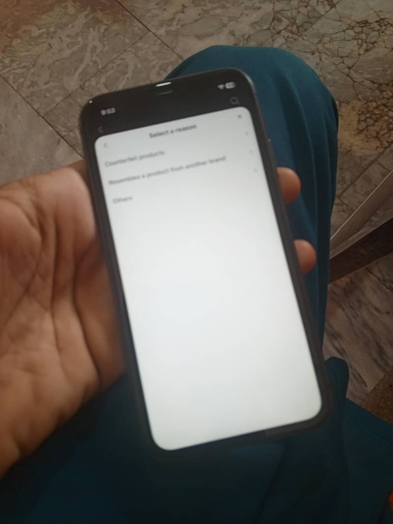 Apple iPhone 11 3