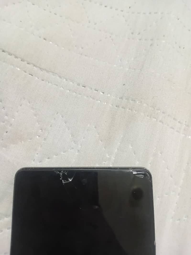 google pixel 6a used mobile 4