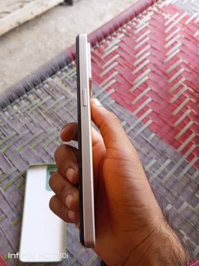 OPPO F21 Pro