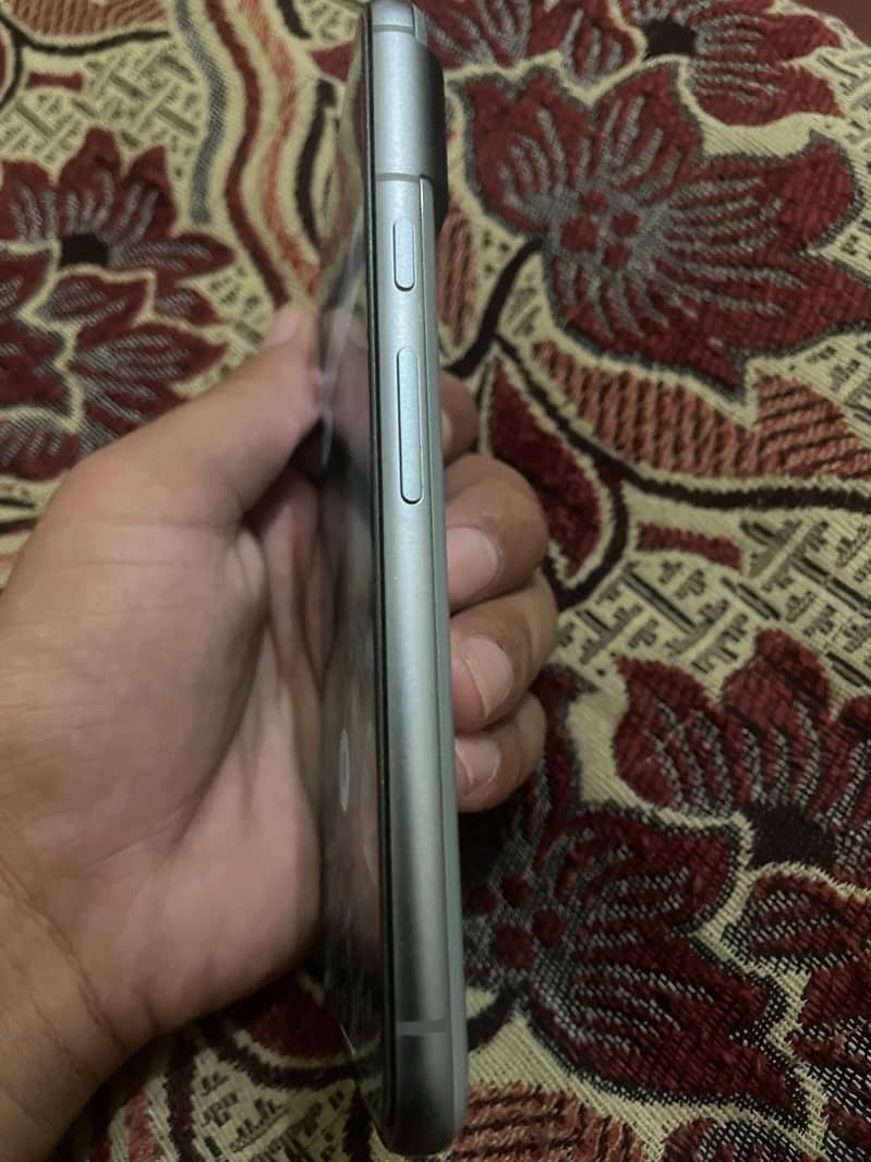 Google Pixel 8 1