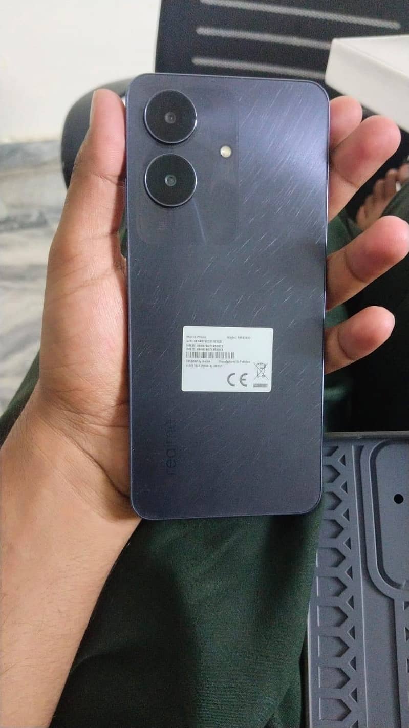 Realme Note 60 4