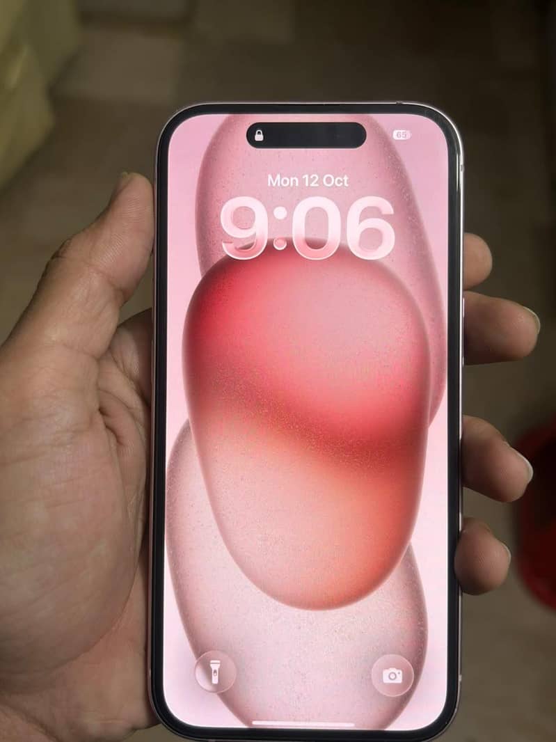 Apple iPhone 15 2