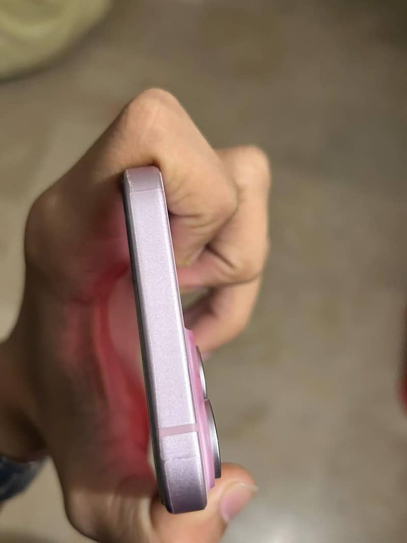 Apple iPhone 15 3