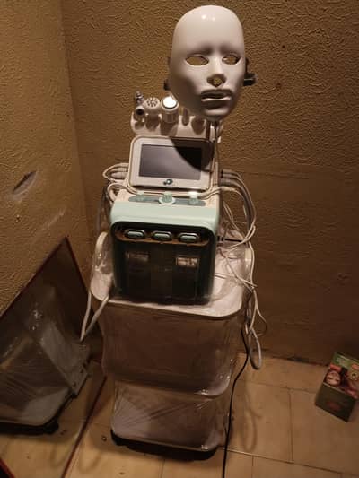 Hydra Facial Machine 8 in 1 Available Lakshmi Chowk lahore