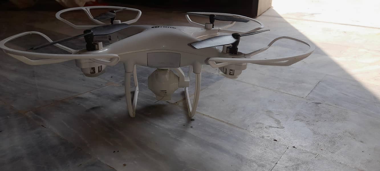 Explorer drone with camera 1