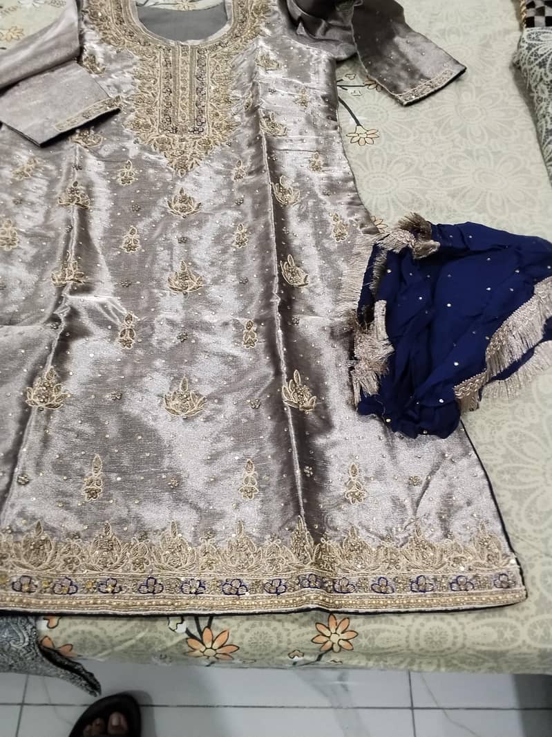 fancy wedding dresses. almost new 0