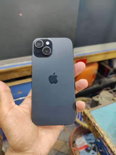 Apple iPhone 15