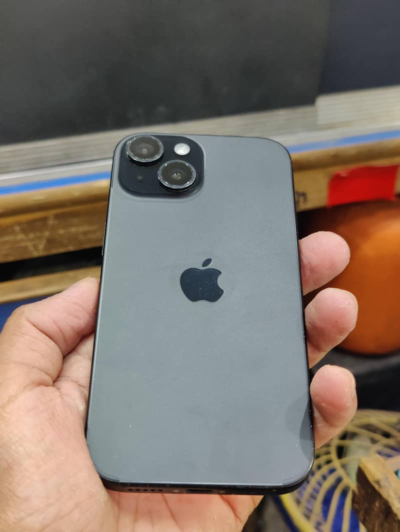 Apple iPhone 15 1