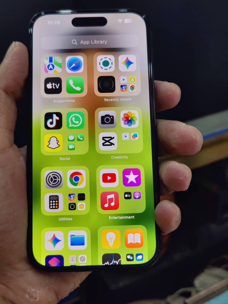Apple iPhone 15 4