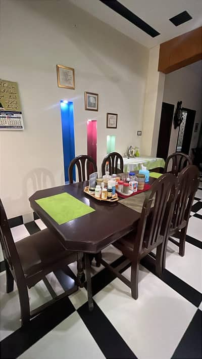 Dinning Table