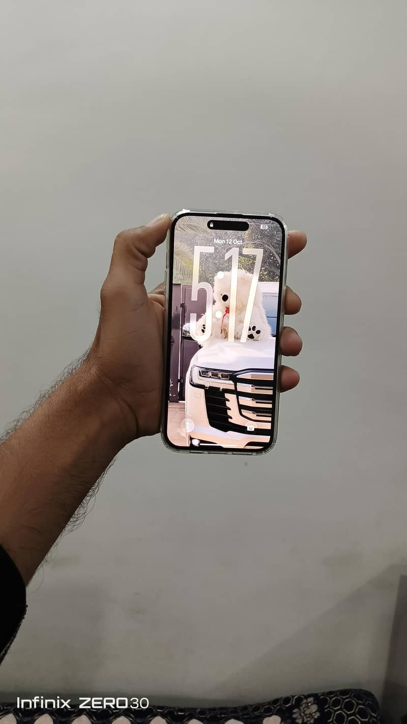 Apple iPhone 14 Pro Max 1