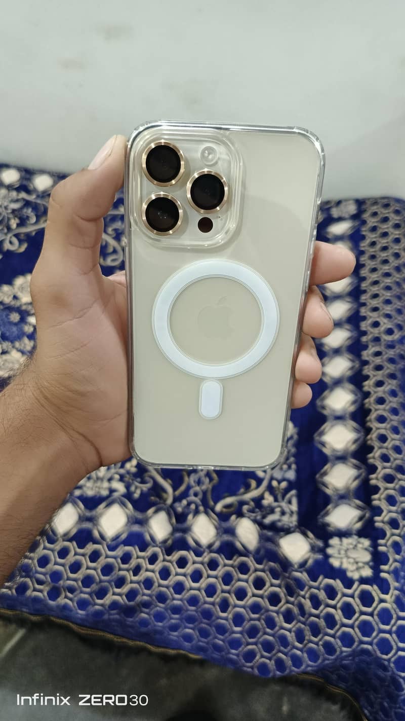 Apple iPhone 14 Pro Max 4