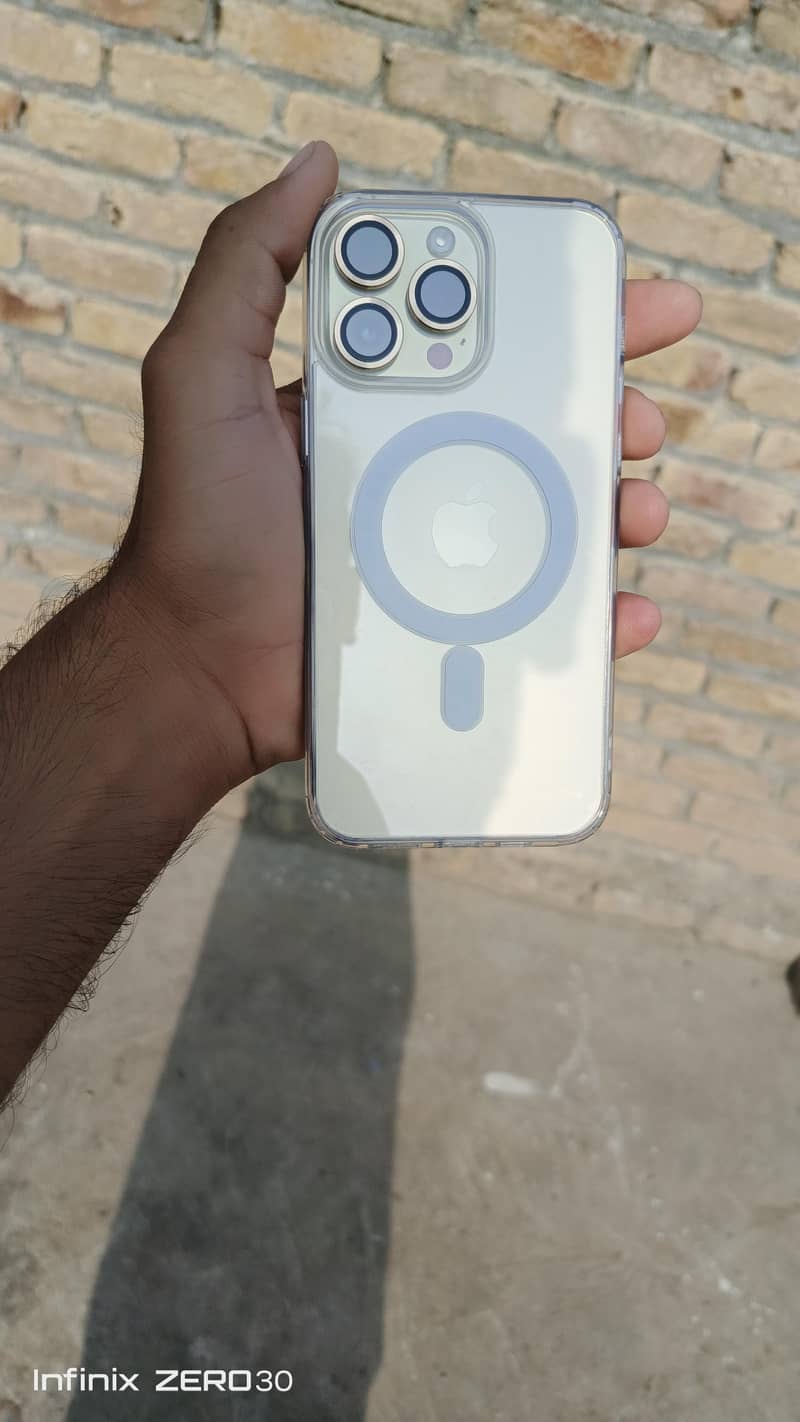 Apple iPhone 14 Pro Max 6