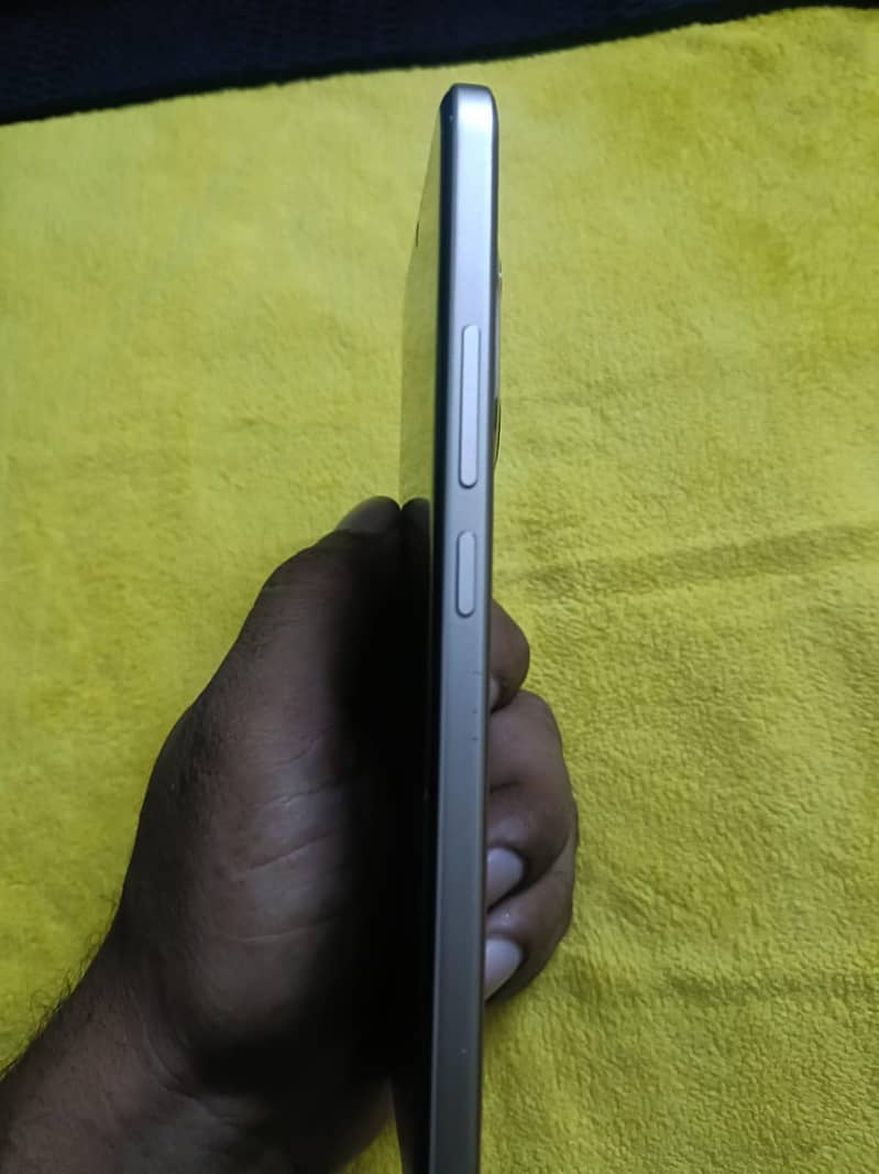 Realmi Note 15 pro plus 3