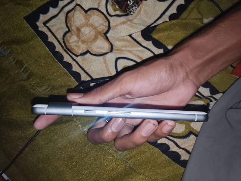 Google Pixel 7 5