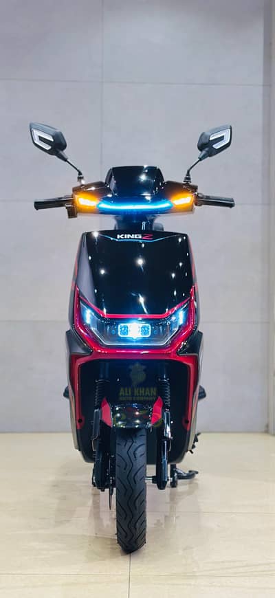 King Z scooty Male & female scooty All brands available