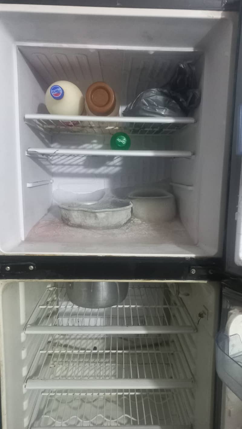 Orient refrigerator used 0