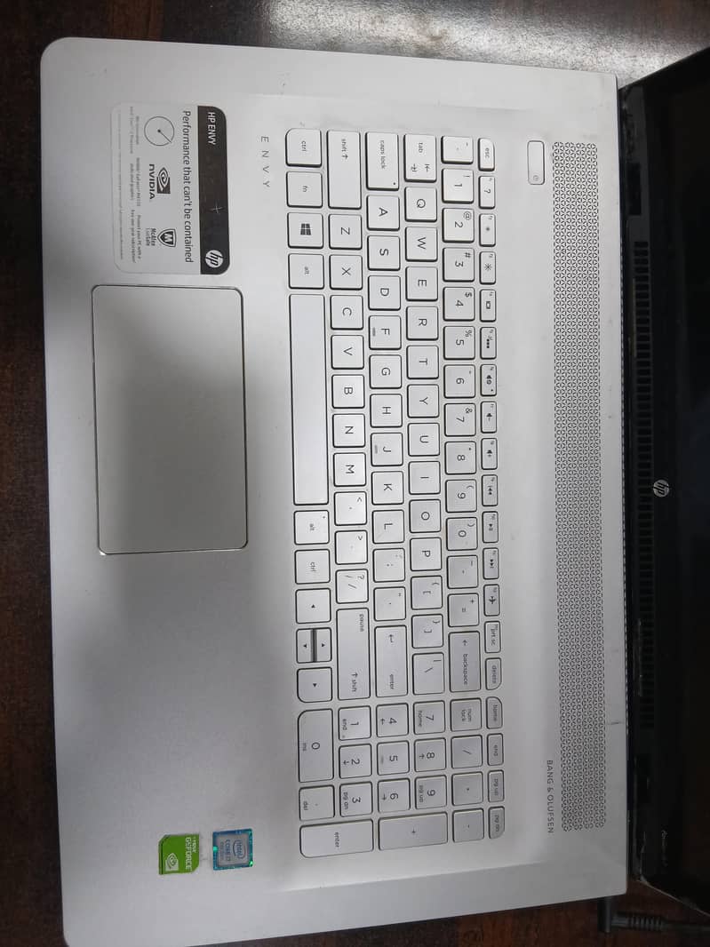 HP ENVY 0