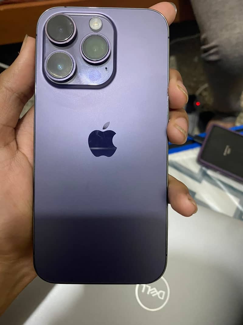 Apple iPhone 14 Pro 0
