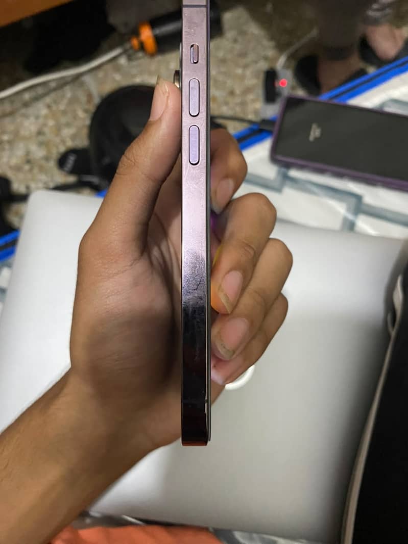 Apple iPhone 14 Pro 3