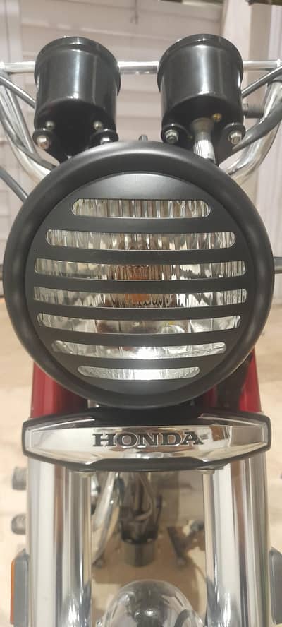 CAFE RACER HEAD LIGHT & METER IN METEL