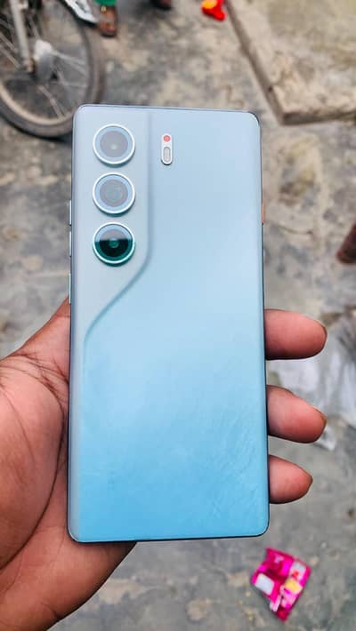 Tecno CAMON 40 Pro urjant sal urjant sale