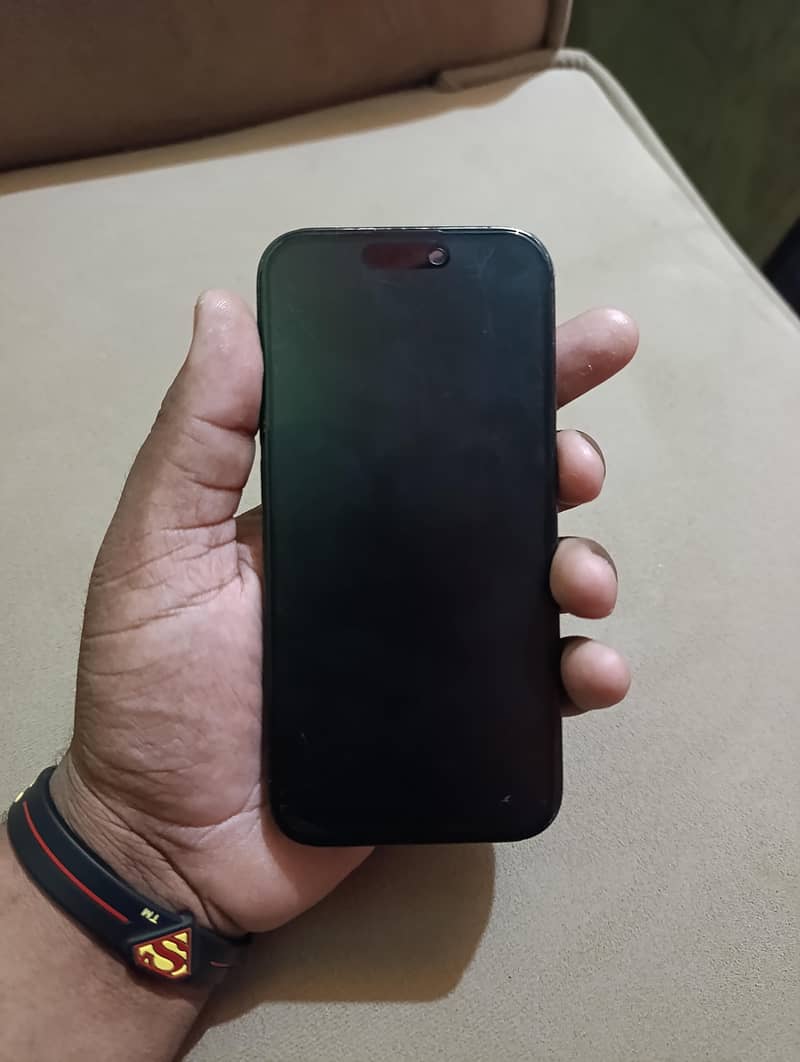 Apple iPhone 15 Pro 3