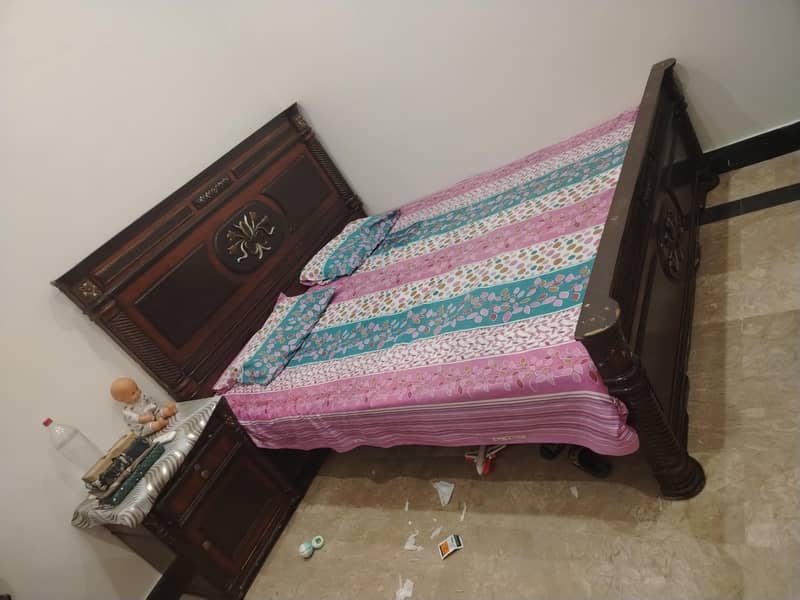bed set with matres 2