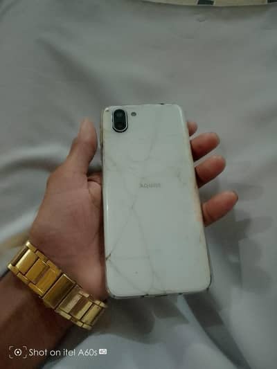 Sharp Aquos R2