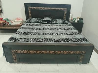 Bed set for sale, Bed for sale, Bed with matress for sale, Side Table